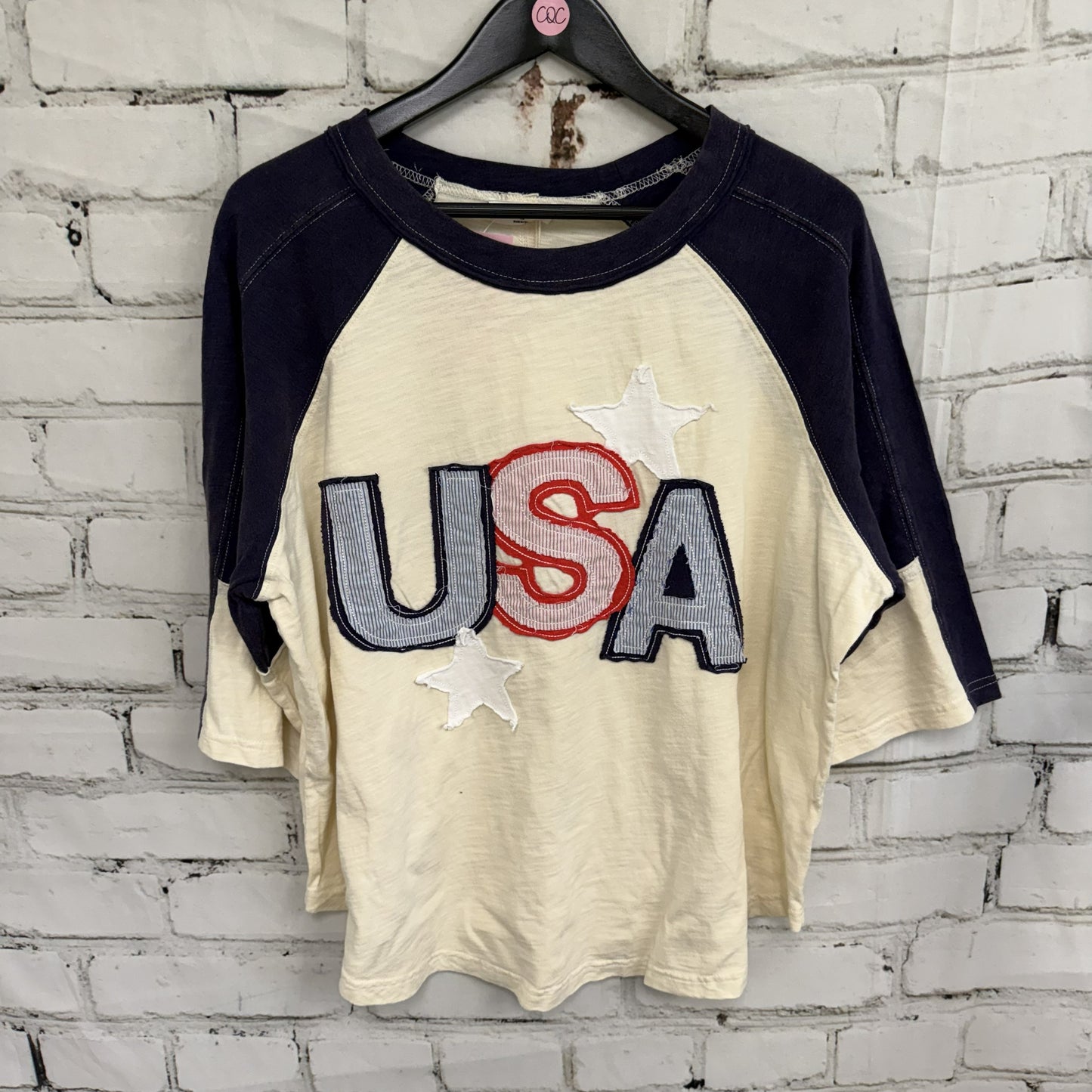 Quarter-Sleeve USA Shirt