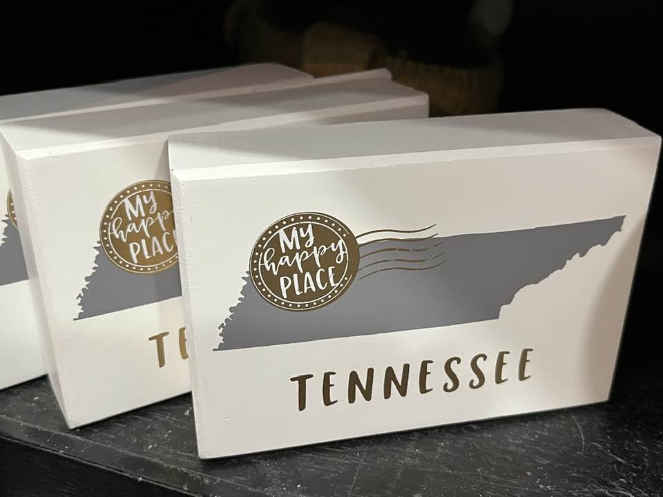 Decorative Tennessee Shelf Sitter