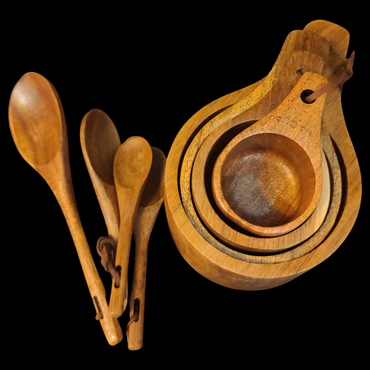 Wood Measuring Cups and Spoons